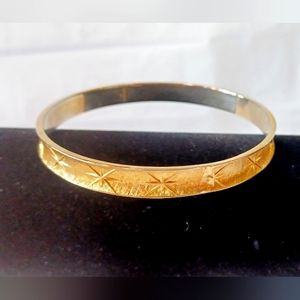 Vintage Sarah Coventry Gold Star Bangle Bracelet